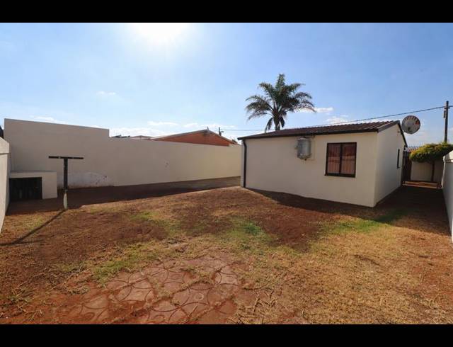 3 BEDROOM PROPERTY TO RENT IN GLEN RIDGE